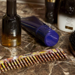 Oribe Italian Resin Wide Tooth Comb Matu ķemmes Wide Tooth