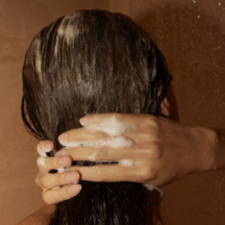Oribe Serene Scalp Oil Control Shampoo Dziļi attīrošs matu šampūns 250ml