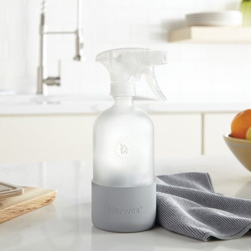 Norwex Forever Bottle with Sprayer Stikla pudele ar izsmidzinātāju 473 ml