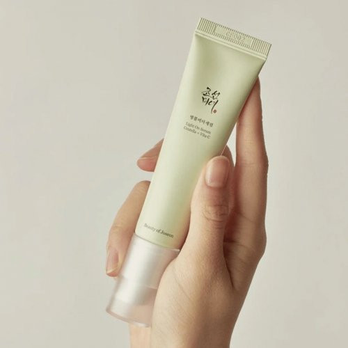 Beauty of Joseon Light On Serum : Centella + Vita C Atsvaidzinošs izgaismojošs sejas ādu serums 30ml