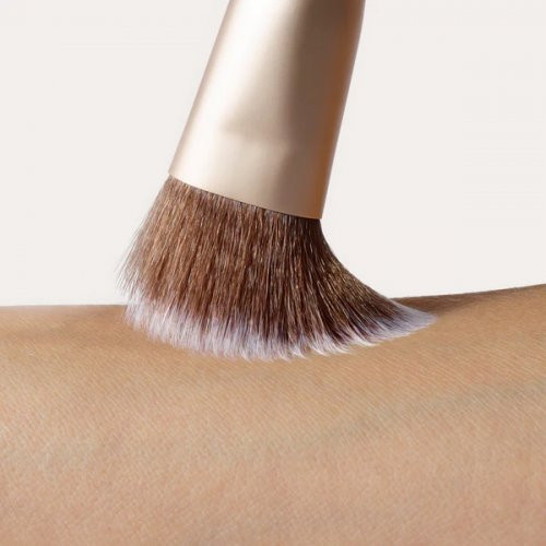 Jane Iredale Multiuse Blending Brush Šķidrā pūdera otiņa 1gab.