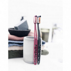 Jordan Ultralite 1+1 Toothbrush Soft Zobu birstes komplekts Light Blue + Red