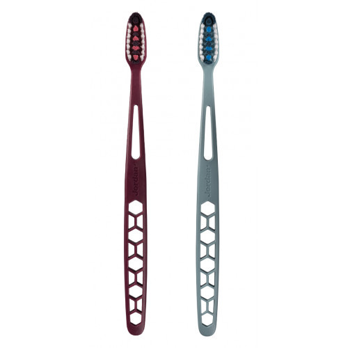 Jordan Ultralite 1+1 Toothbrush Medium Zobu birstes komplekts Green + Black