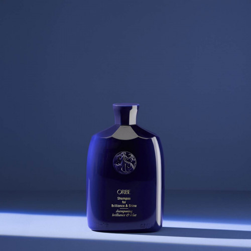Oribe Shampoo for Brilliance and Shine Spīdēt sniedzot šampūns 250ml